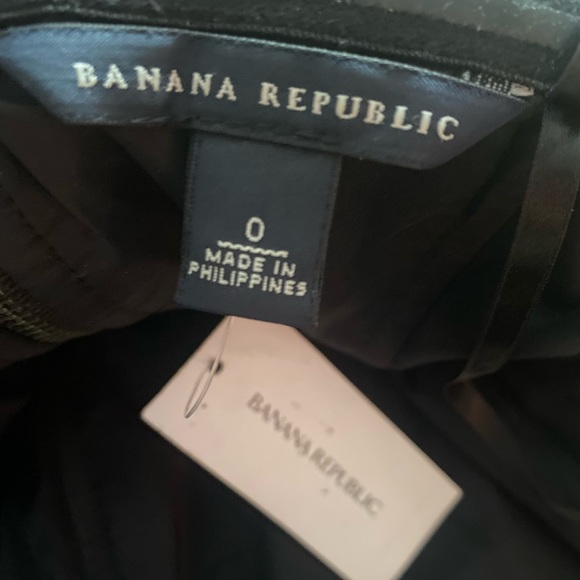 NWT Banana Republic Black Strapless knit/sequinned dress. Size 0 - Picture 3 of 3